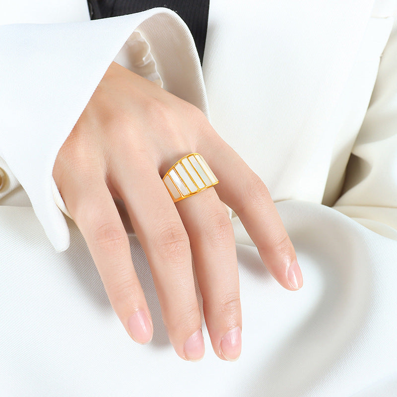 18K gold novel personalized creative line texture inlaid gemstone design ring