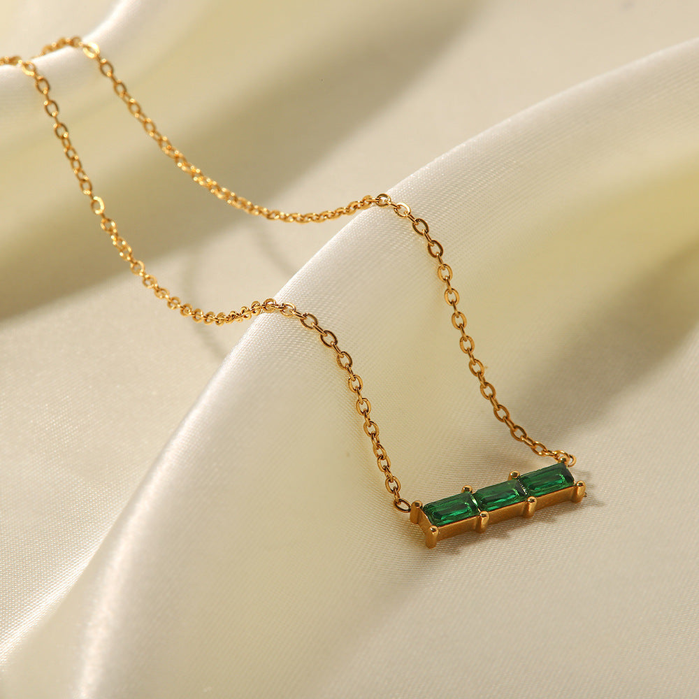 18K gold inlaid three green/pink/white zircon all-match necklace