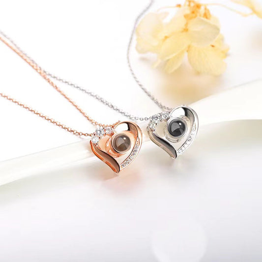 Noble and light luxury love diamond projection necklace
