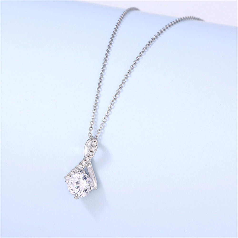 Beautiful Herringbone Diamond Design Gift Box Pendant Necklace for Dear Mom