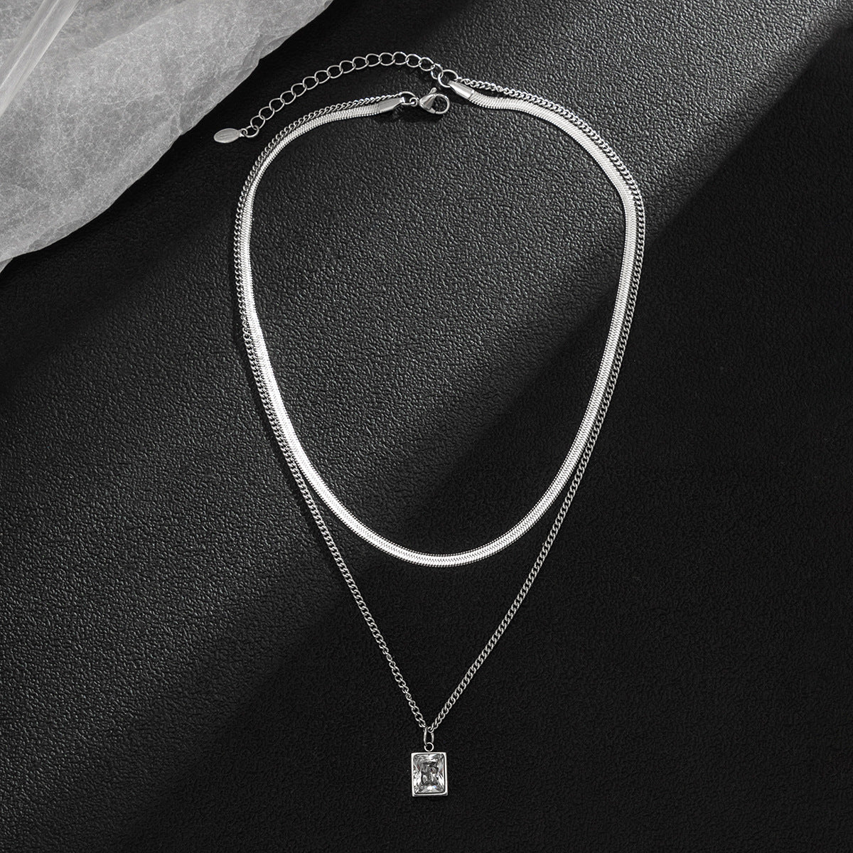 Simple fashion with square diamond snake bone chain design light luxury wind necklace