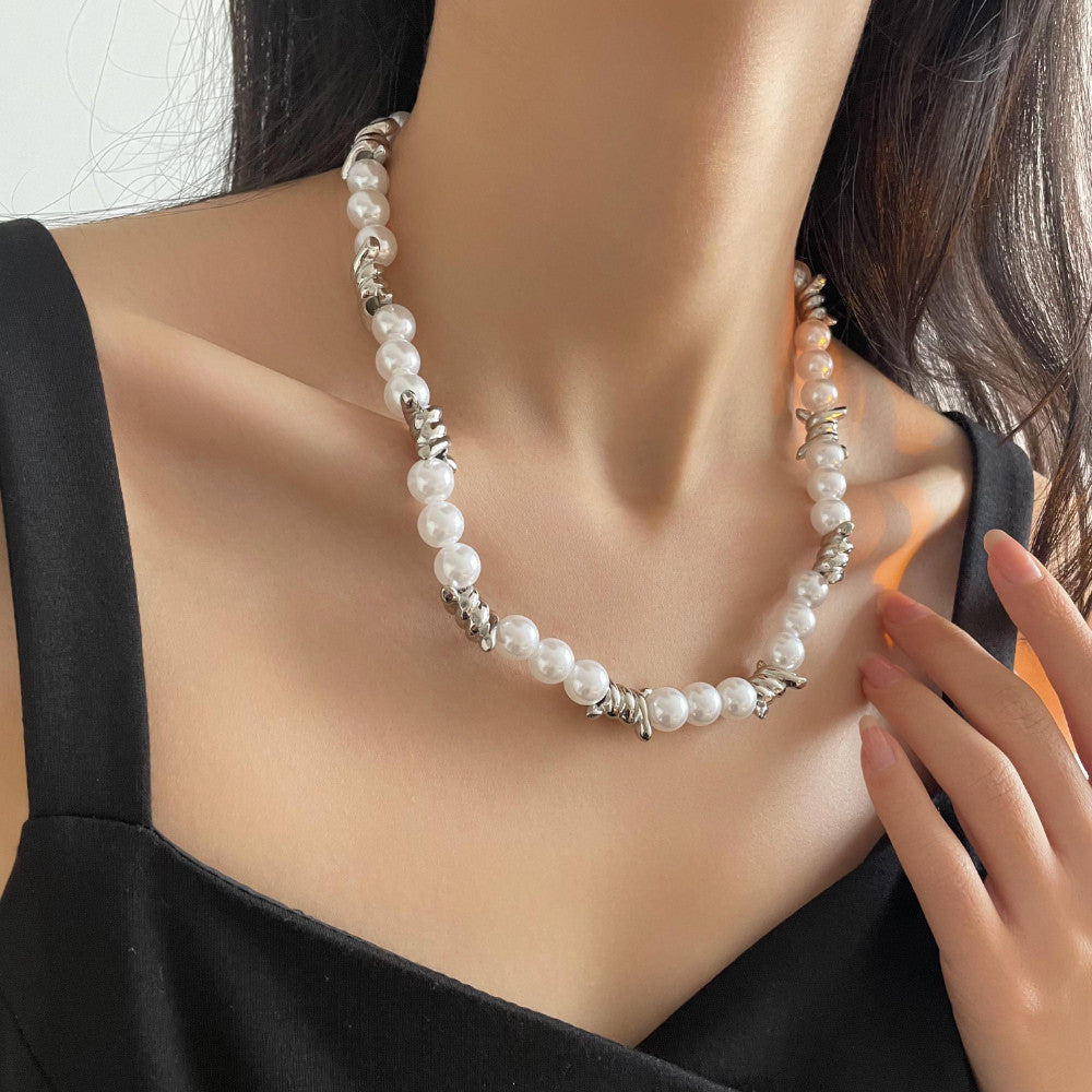 Trendy fashion stitching with pearl design punk style all-match necklace