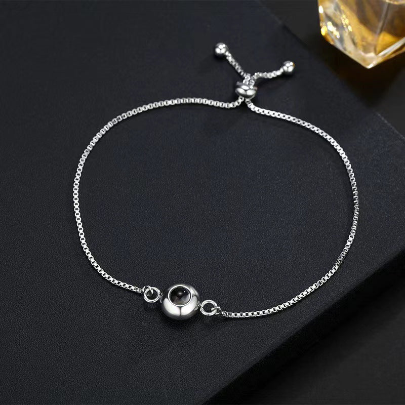 Exquisite and noble round projection bracelet