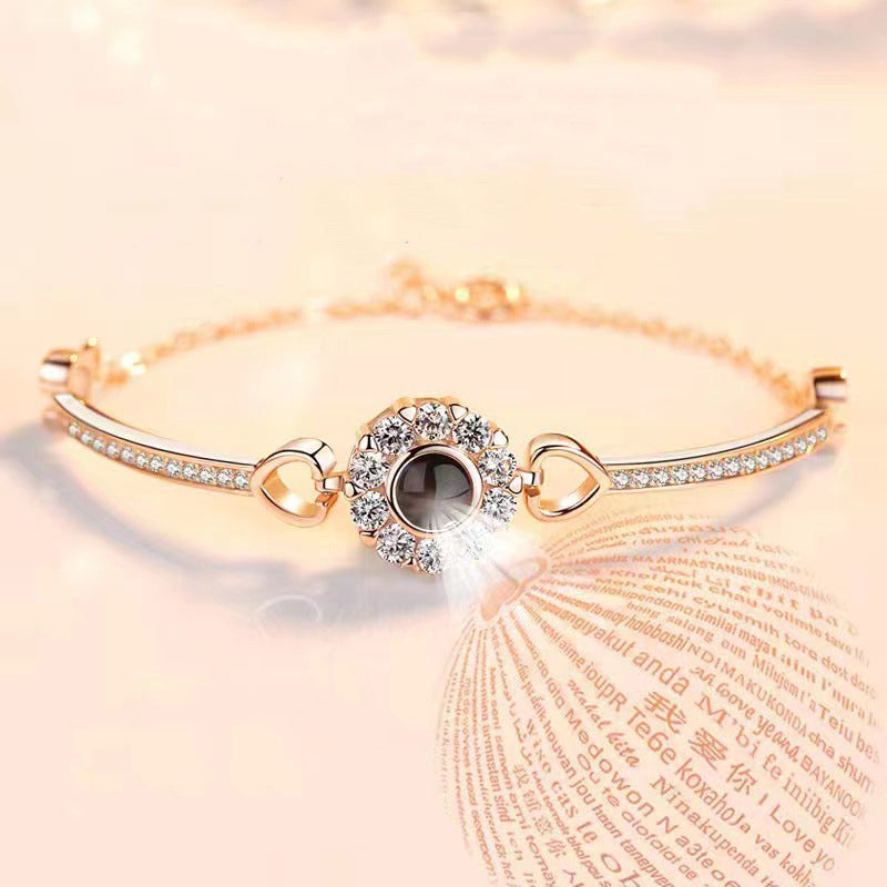 Exquisite and noble round diamond projection bracelet