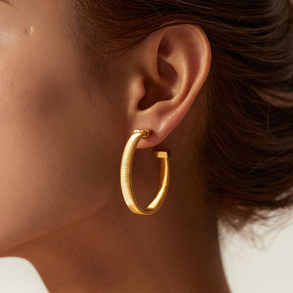 18K gold-plated C-shaped hoop fashion all-match earrings